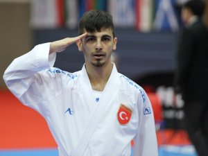 Rus Rakibini Yenen Milli Karateci Mehmetçik’e Selam Yolladı