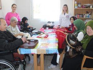 Engellilerin El Emekleri Yurt Dışında Satılıyor