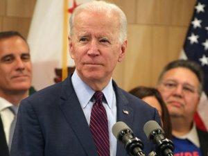 Abd’de Demokrat Parti’nin Ön Seçimlerinde Yarış Kızışıyor