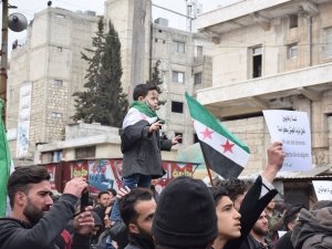 El Bab’da Yüzlerce Kişi, Rejim Ve Rusya’yı Protesto Etti