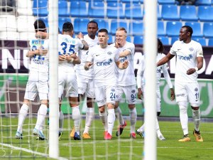 Kasımpaşa Sahasında Farklı Galip Geldi