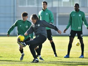 Konyaspor, Fenerbahçe Maçı Hazırlıklarına Başladı