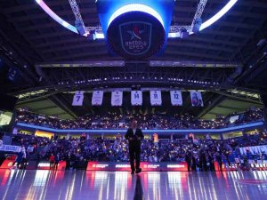 Anadolu Efes’ten 90’lar Gecesi
