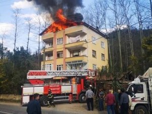 Giresun’da Çatıda Çıkan Yangın Korkuttu