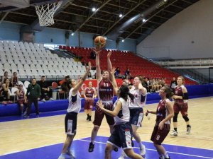 Basketbol U18 Kızlar 2. Bölge Şampiyonası Manisa’da Başladı