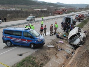 Amasya’da Minibüs Kazası: 2 Ölü, 7 Yaralı