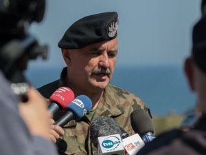 Polonya Genelkurmay Başkanı Korona Virüsüne Yakalandı