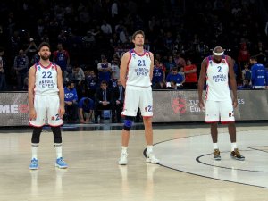 Lider Anadolu Efes’in Konuğu Valencia Basket