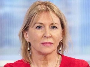 İngiltere Sağlık Bakanı Yardımcısı Da Koronaya Yakalandı