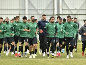 Konyaspor, Fenerbahçe Hazırlıklarını Sürdürüyor