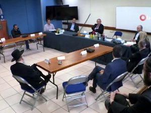 İsrailli Bakanlar, Kabine Toplantısında 1 Metrelik Arayla Oturdu