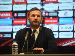 Okan Buruk: “Zirve Yarışı Devam Ediyor”