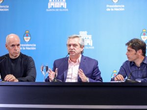 Arjantin Sınırlarını Kapatıyor