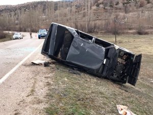 Gümüşhane’de Pikniğe Giden Otomobil Kontrolden Çıktı: 9 Yaralı