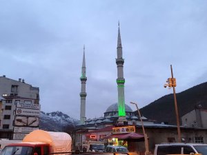 Gümüşhane’deki Camilerde Cemaatsiz Namaz Kılındı