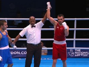 Boksta İlk Vize Batuhan Çiftçi’den