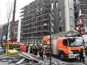 Hamburg’da İskele Çöktü: 1 Ölü, 8 Yaralı