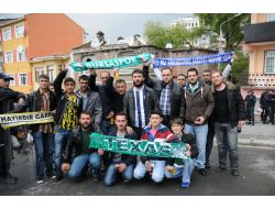 Kasımpaşalı Taraftarlardan Bursasporlulara Jest