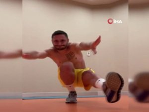 Florin Andone Evde Çalışmalarına Devam Ediyor