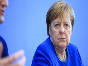 Almanya Başbakanı Angela Merkel, Kendini Karantina Altına Aldı