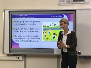 Ara Tatil Dönemi Bitti, Öğrenciler İçin Uzaktan Eğitime Başlandı