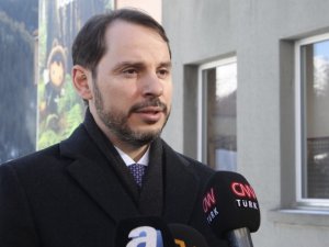 Bakan Albayrak, Halkbank Aracılığıyla Esnafa İki Desteğin Devreye Alındığını Açıkladı