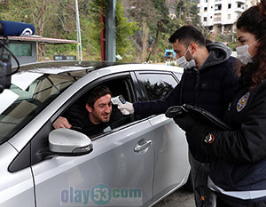Rize'nin Giriş Noktalarında Koronavirüse Karşı Sağlık Taraması Sürüyor