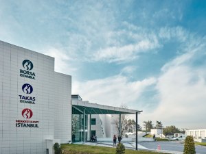 Borsa İlk Yarıda Yükseldi