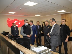 Giresun Valisi Sarıfakıoğulları 155 Hattına Yapılan Başvuruları Cevapladı