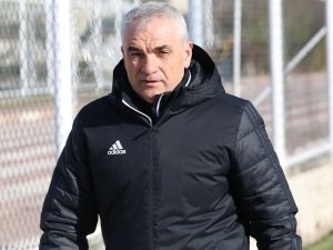 Rıza Çalımbay: "Maçlar Antalya’da Oynansın"