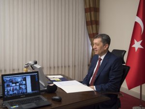 Milli Eğitim Bakanı Selçuk, Gönüllü Destek İstedi
