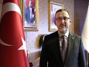 Bakan Kasapoğlu’ndan Fenerbahçeli ’Evde Kal’ Mesajı