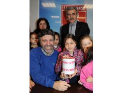 Öğrencilerden Duygulandıran Bağış