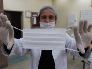 Maske Fabrikası Gibi Lise: Günde 6 Bin Maske Üretecek