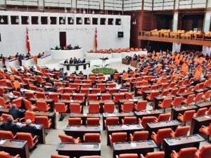 Tbmm Genel Kurulu’nda Ak Parti’li Milletvekillerinden Muhalefete Tepki