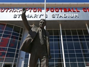 Premier Lig’de Maaşlarda İndirime Giden İlk Kulüp Oldu
