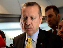 Başbakan Erdoğan, Anne Ve Babasının Kabrini Ziyaret Etti