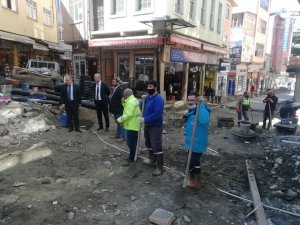 Belediye Başkanı Rahmi Metin, Devam Eden Saha Çalışmalarını Yerinde İnceledi