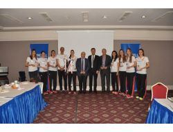 İdmanocağı Bayan Voleybol Takımı’na Sponsor Desteği Sürüyor