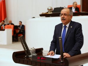 "Çiftçinin Banka Borçları Bir Yıl Ertelenerek Faizsiz Kredi Verilmelidir"