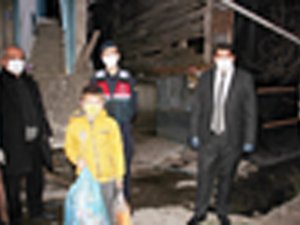 Evden Çıkamayan Çocuk, ‘Yasal Hakkım’ Diyerek Jandarmadan Cips İstedi