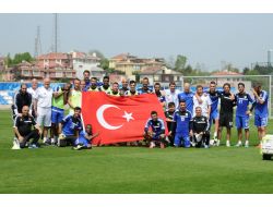 Kasımpaşalı Futbolculardan 23 Nisan Sevinci