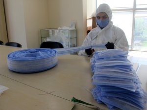 Vatan, Millet Sevdası Tarih Öğretmeni Berna’yı Maske Gönüllüsü Yaptı