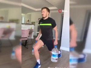 Martin Linnes’ten Su Şişeleri İle Antrenman