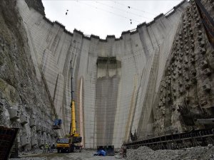 Bakan Pakdemirli: Yusufeli Barajı'nda yükseklik 200 metreye ulaştı
