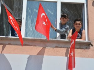 Görele Belediyesi’nden Bayrak Seferberliği