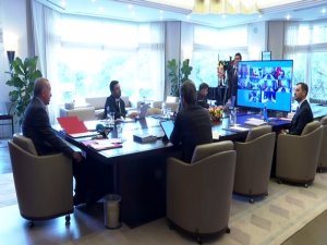 Cumhurbaşkanı Erdoğan: "Salgını Yatay Seyre Geçirmeye Başladığımızı Görüyoruz"