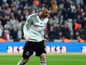 Burak Yılmaz: “Elimi Taşın Altına Her Zaman Koyarım”