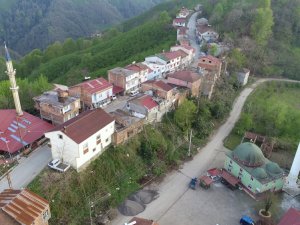 Komşu Evlerde 2 Dakika Farkla İftar Açıyorlar