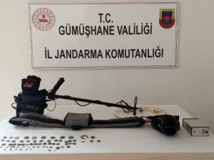 Gümüşhane’de Jandarma Ekipleri 70 Adet Sikke Ele Geçirdi